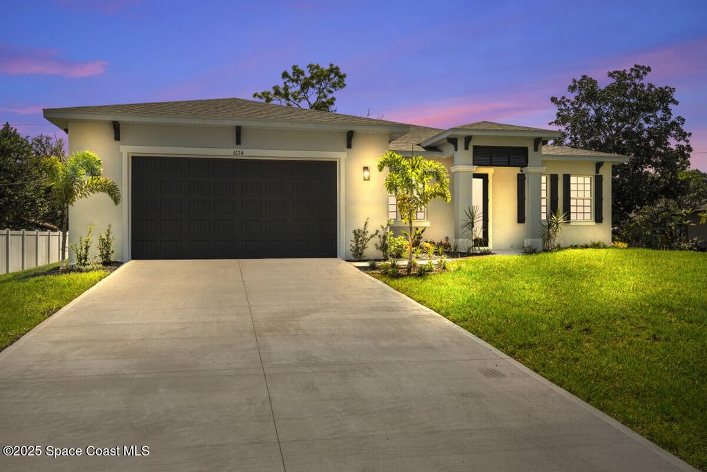Photo of 1674 Burgandy Street SE, Palm Bay, FL 32909 (MLS # 1058699)