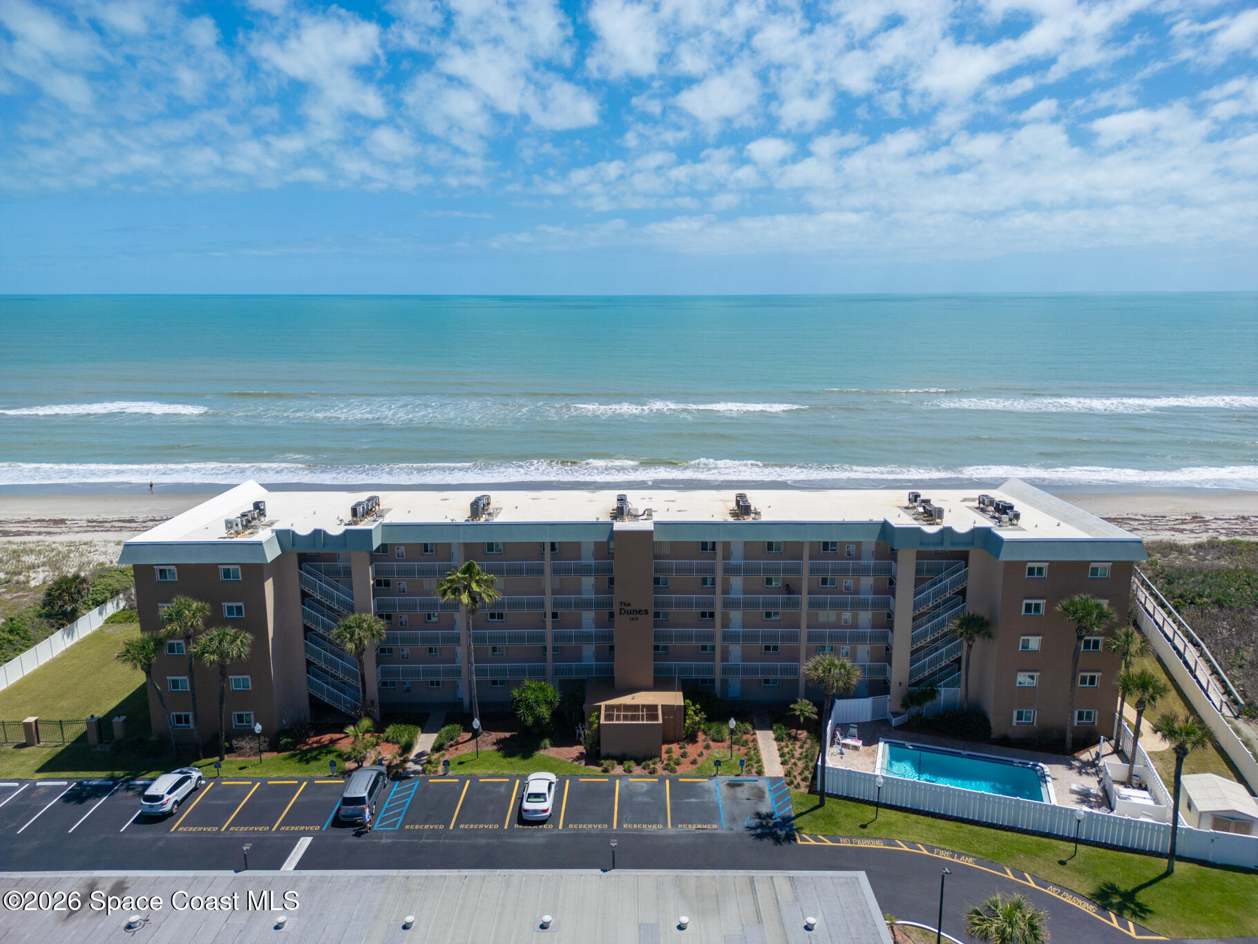 1415 N Hwy A1a 402