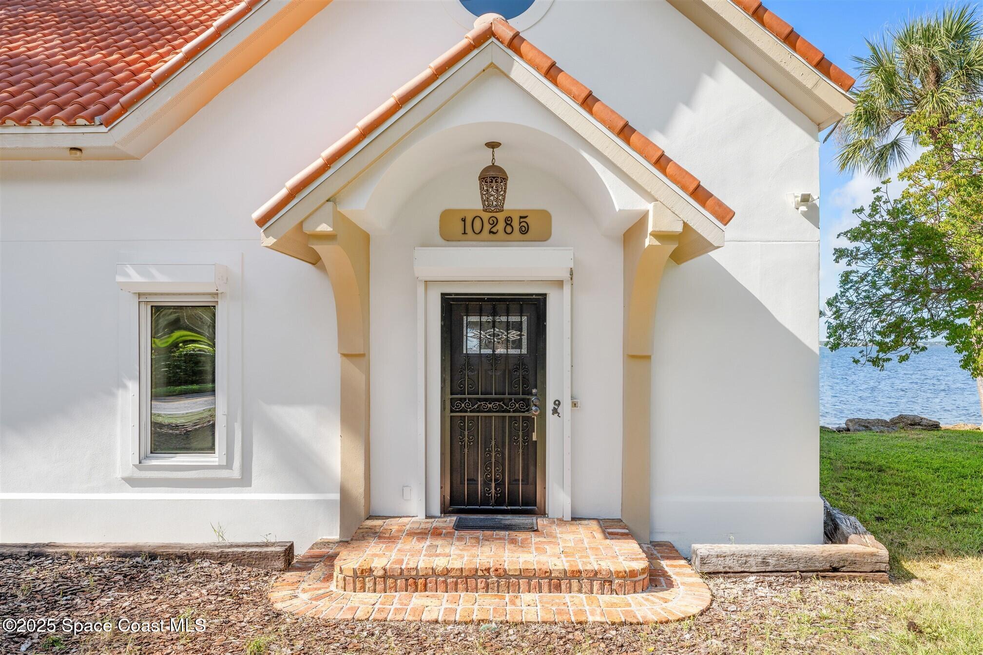 10285 S Tropical Trail