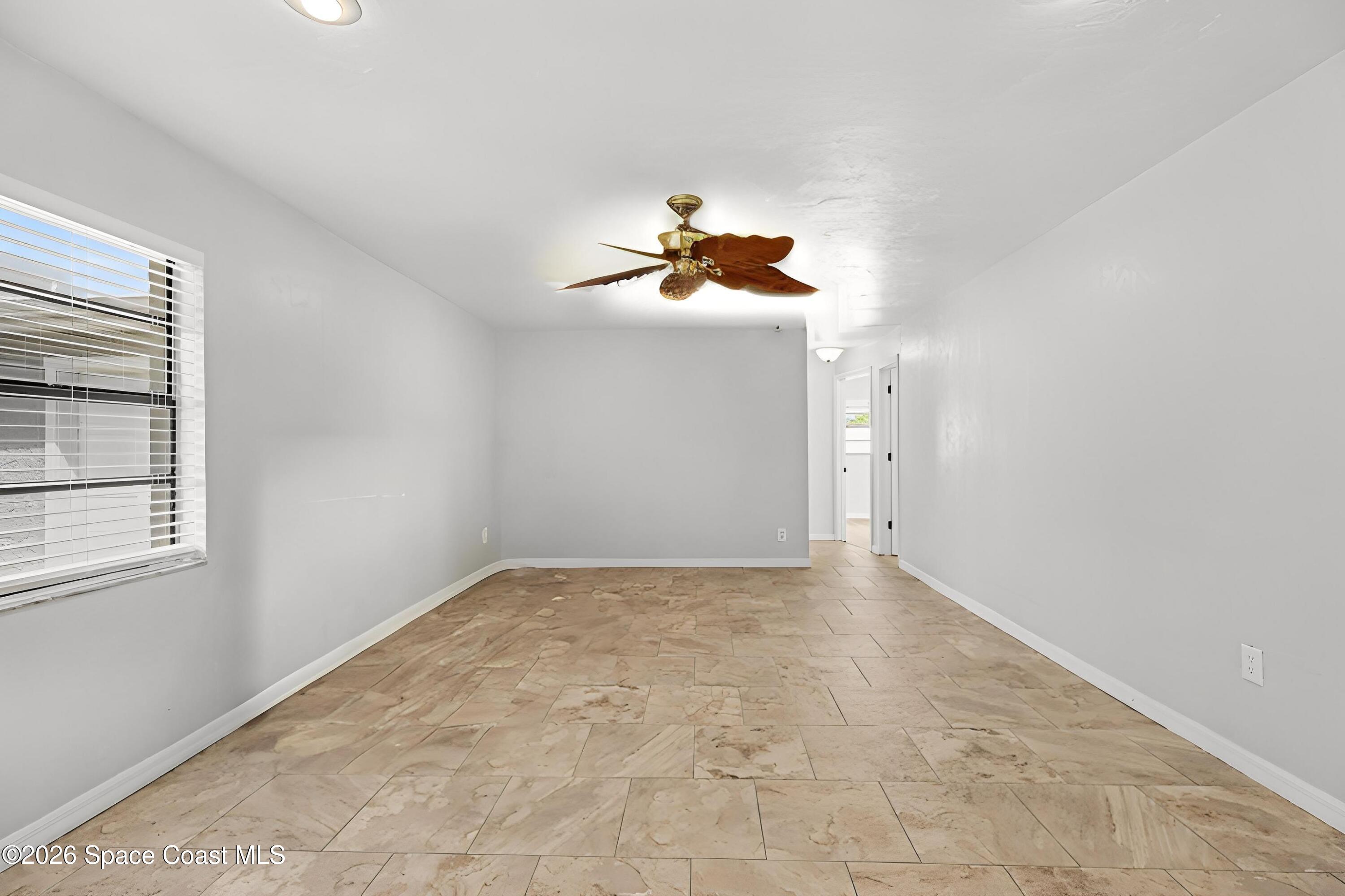 1909 Oakwood Drive