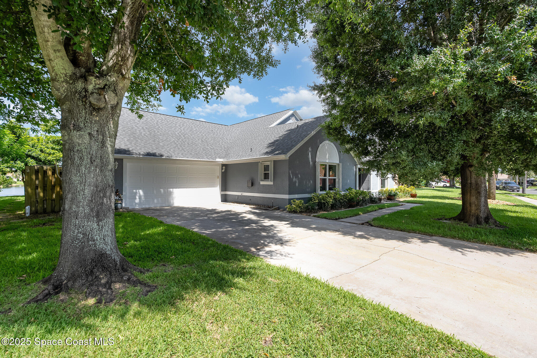 2090 Lionel Drive