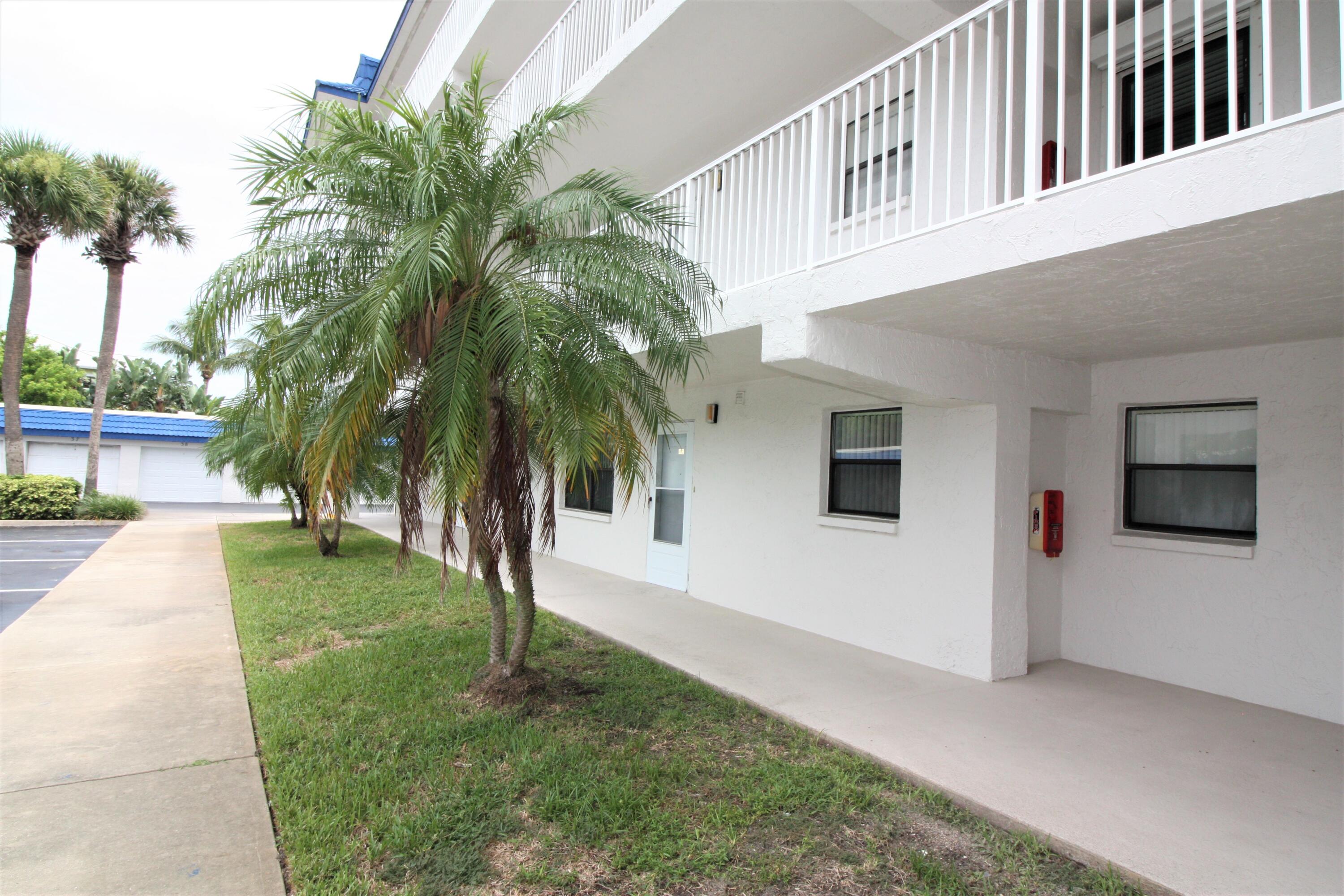 2160 N Highway A1a 102