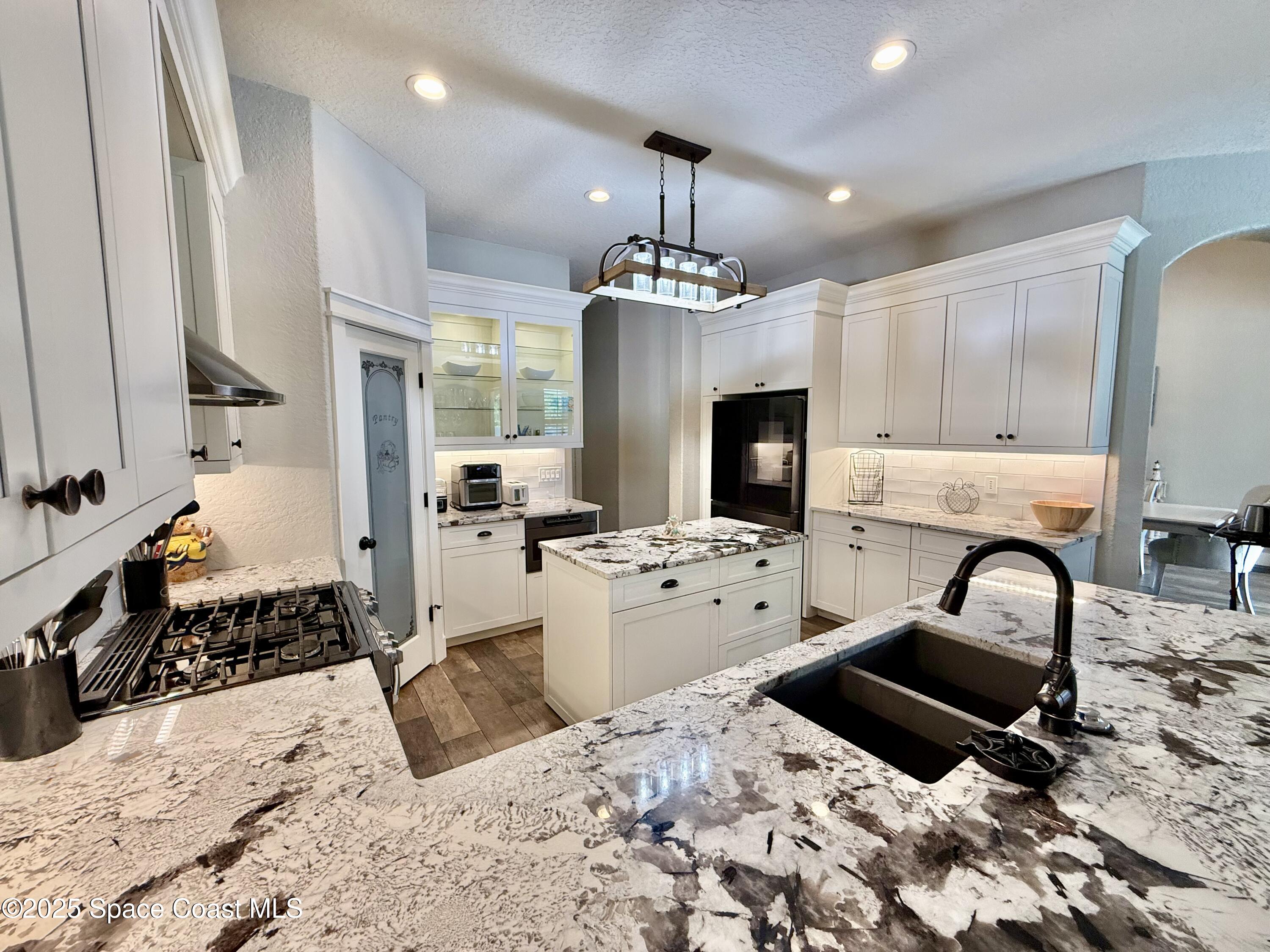 4569 Chastain Drive