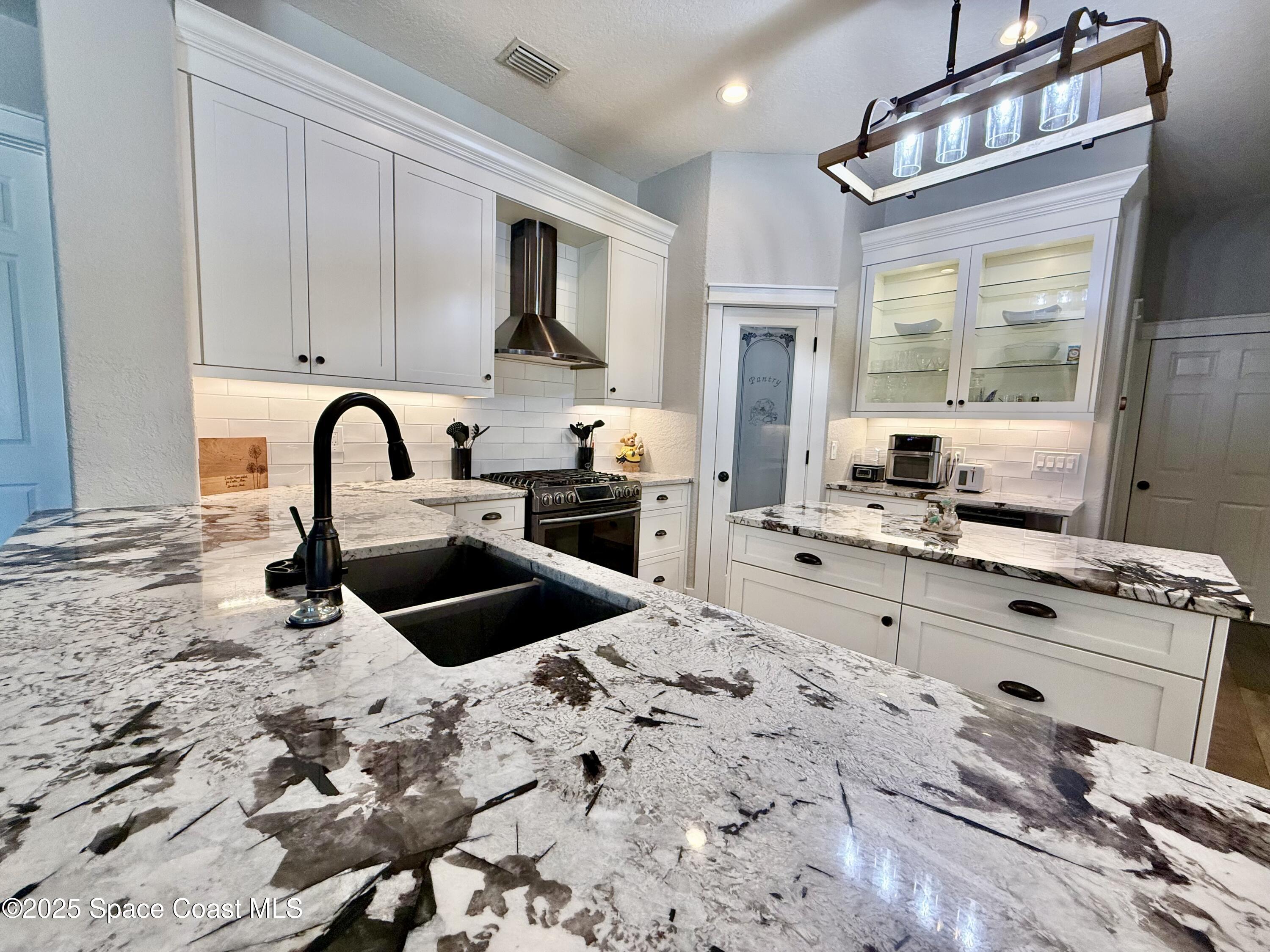 4569 Chastain Drive