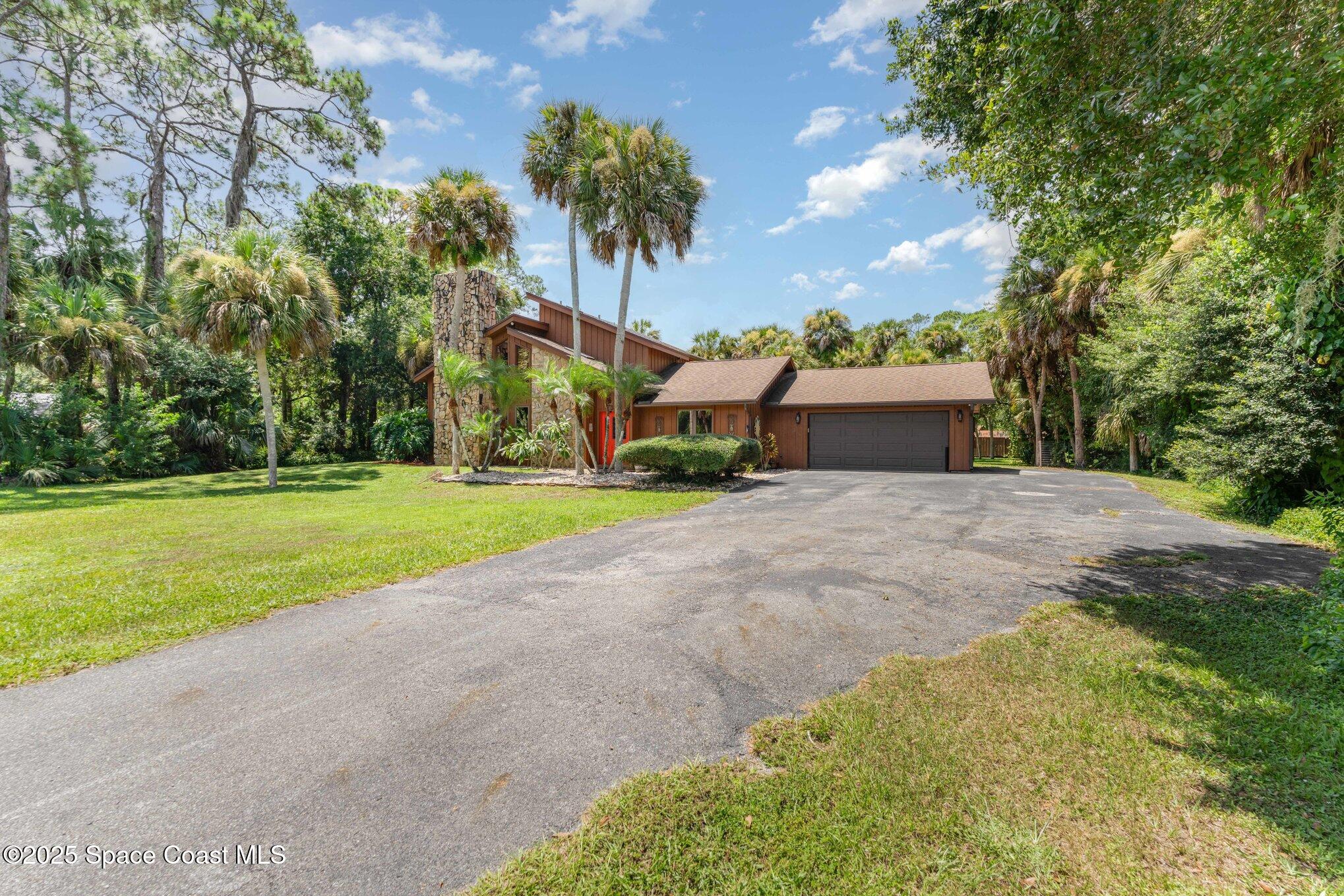 2513 Meadow Lane