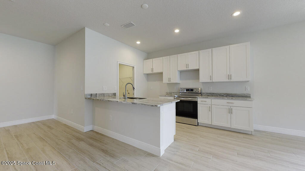 268 Barbarossa Road NW