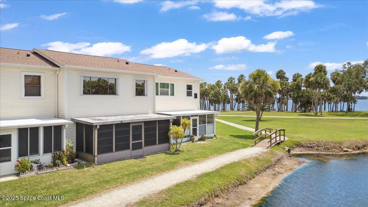 103 Tropic Place 2-37a