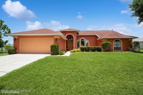 871 Quanah Street SE Palm Bay FL 32909