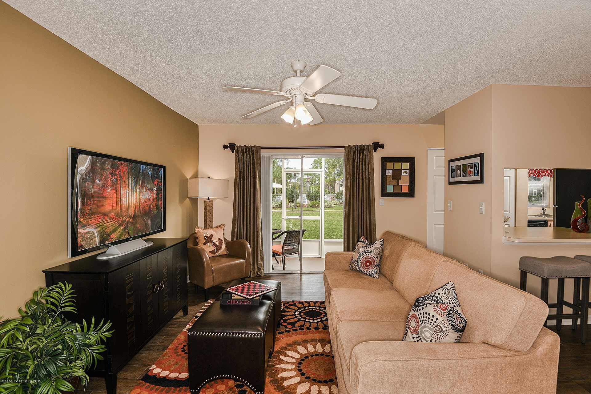 1913 Woodhaven Circle