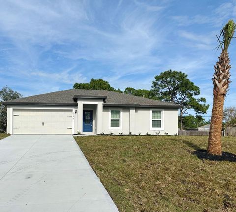 Single Family Residence in Palm Bay FL 1571 Waco Boulevard.jpg