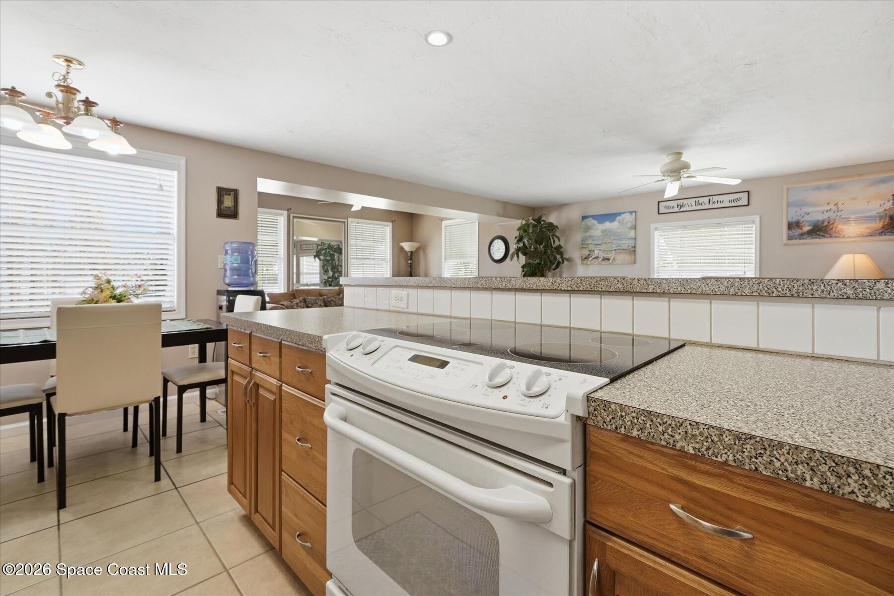 1027 Oriole Circle