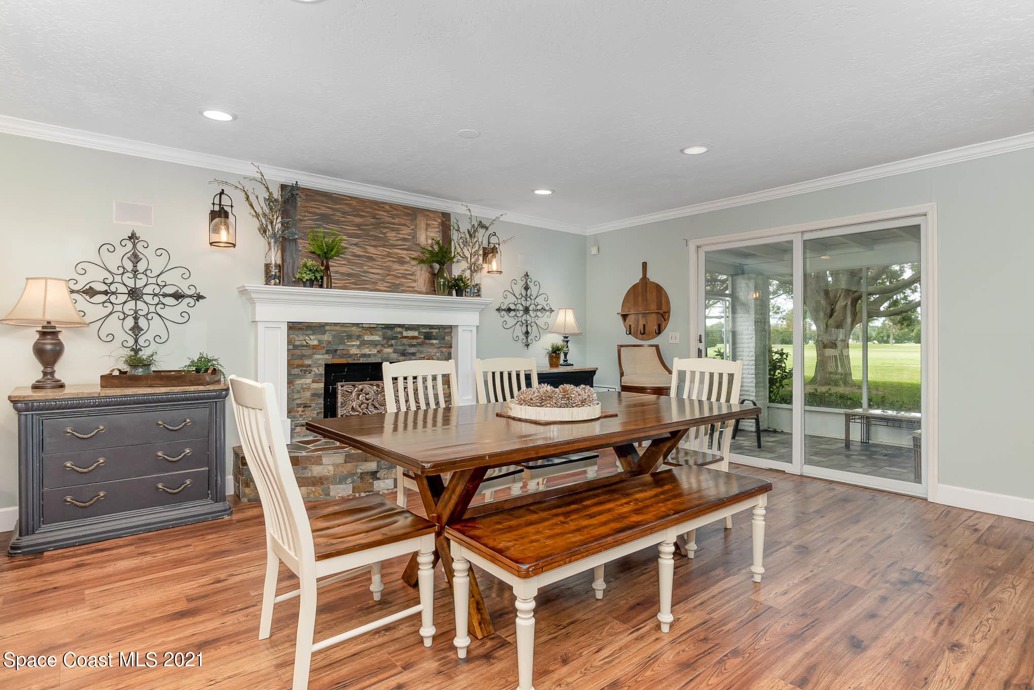 647 Doral Lane