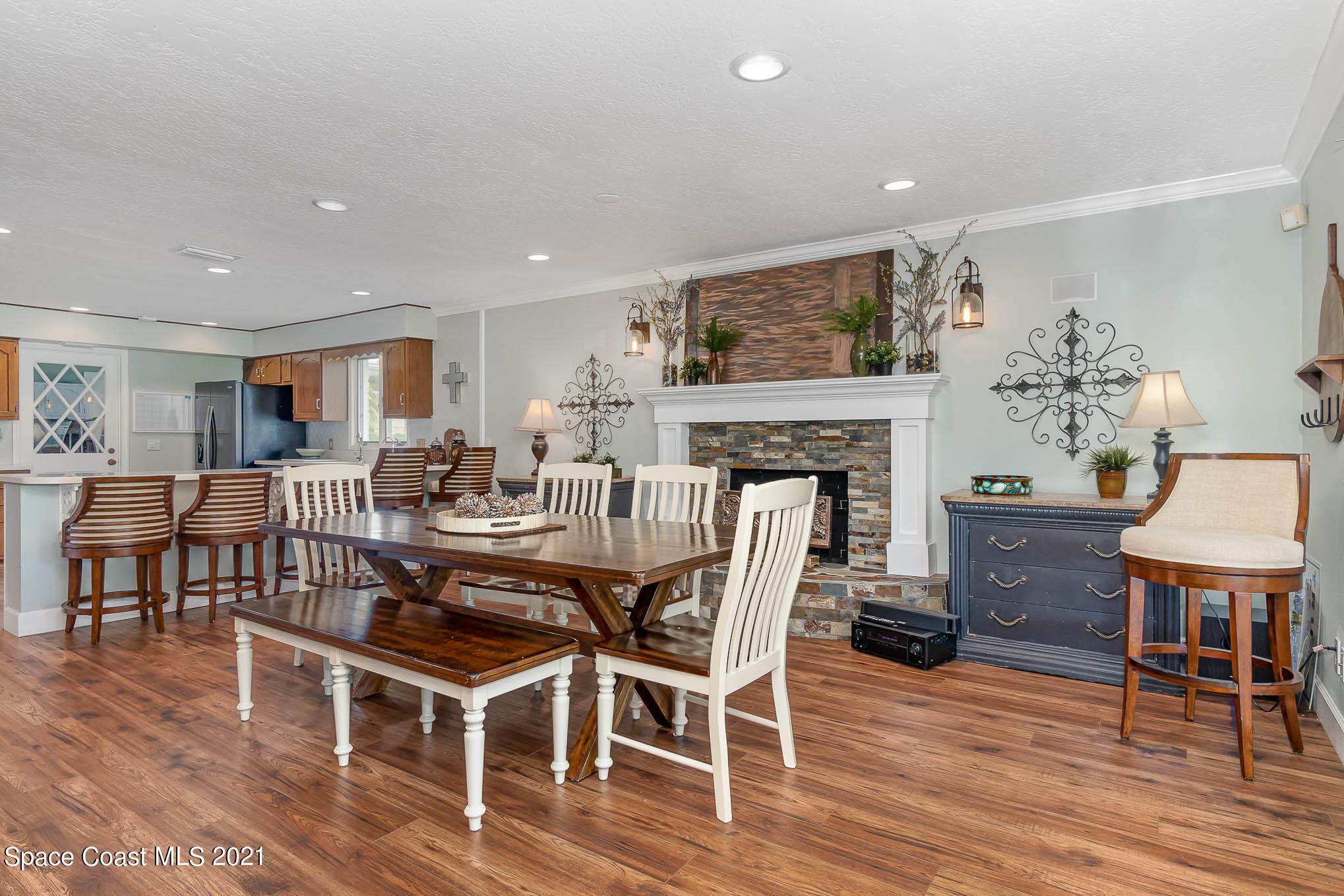 647 Doral Lane