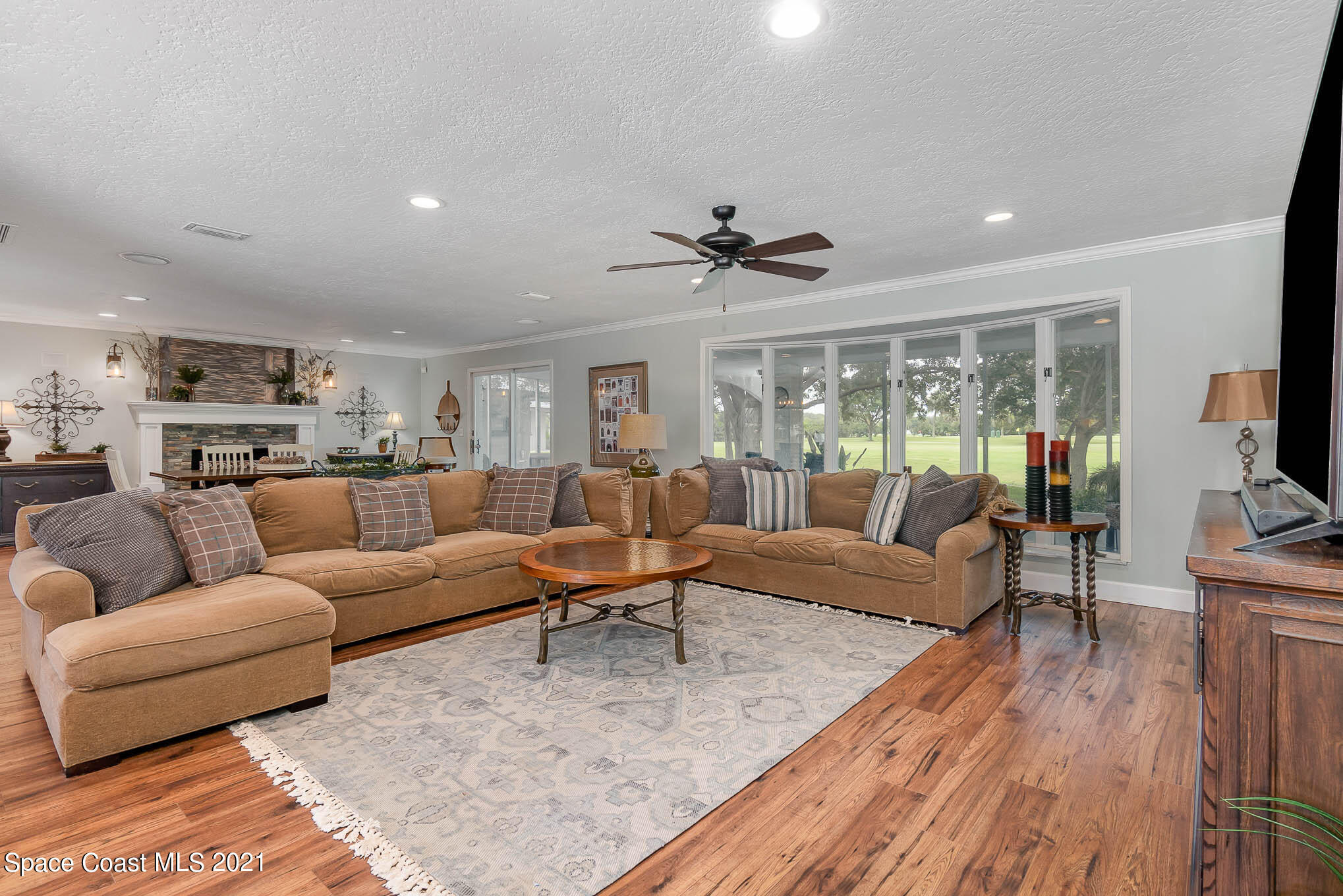 647 Doral Lane