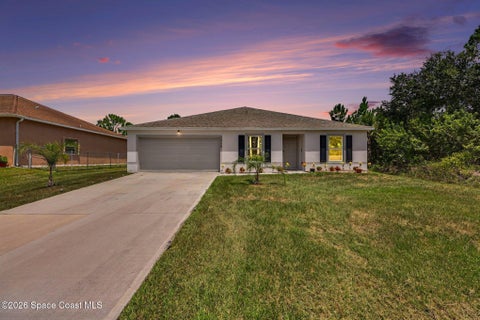 Photo of 3059 Tivoli Avenue SE, Palm Bay, FL 32909 (MLS # 1083550)