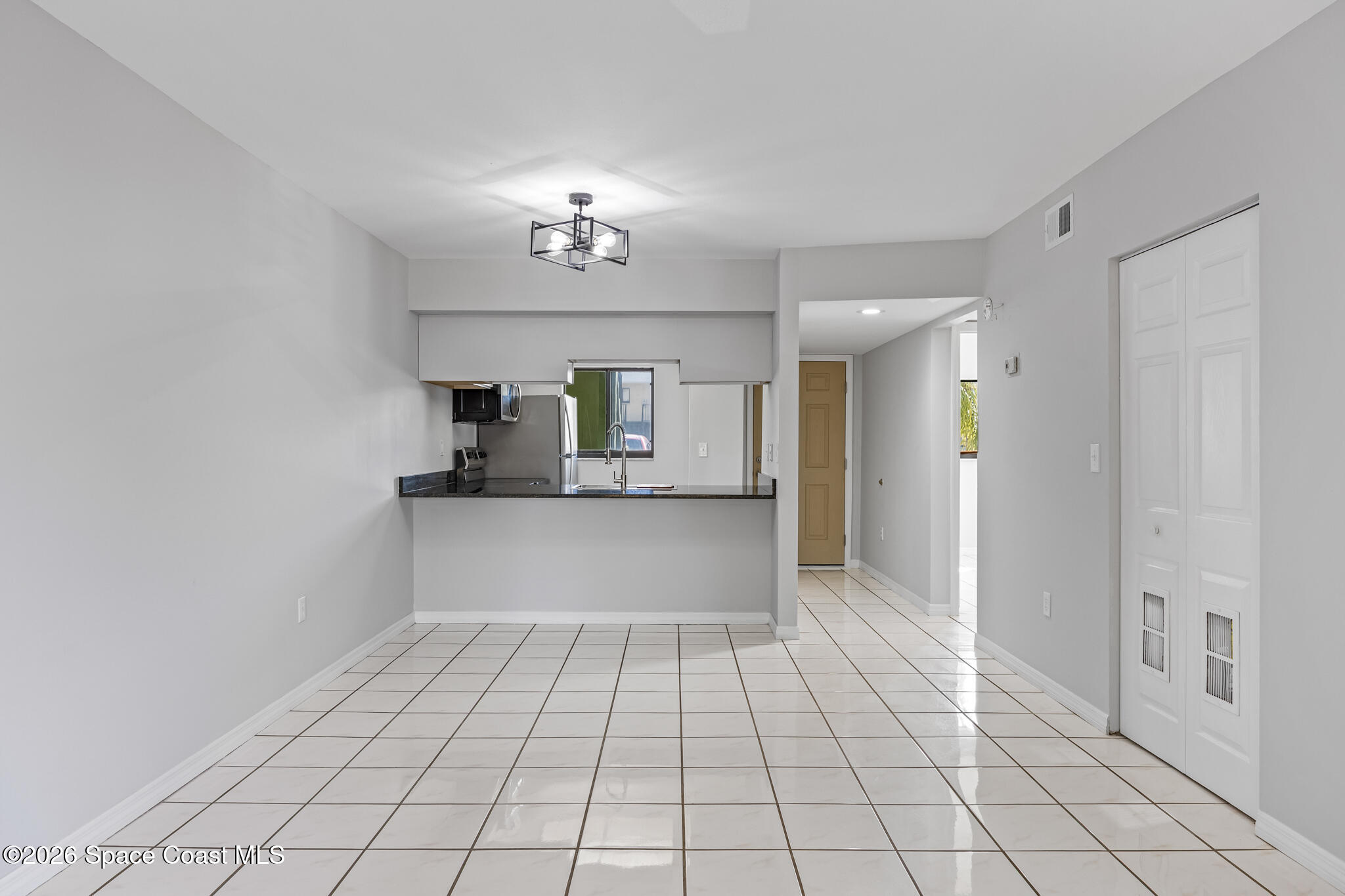 1720 Murrell Road E 120