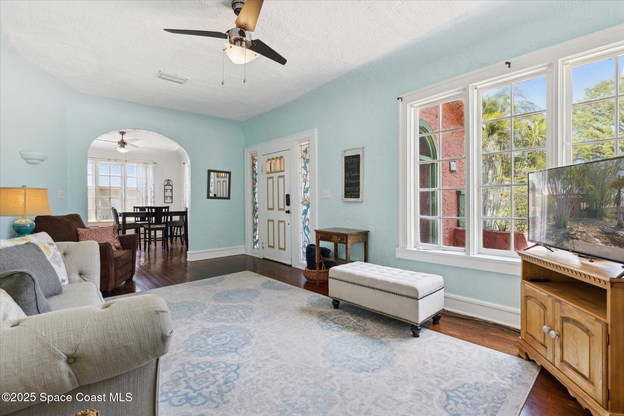 27 E Avenue A