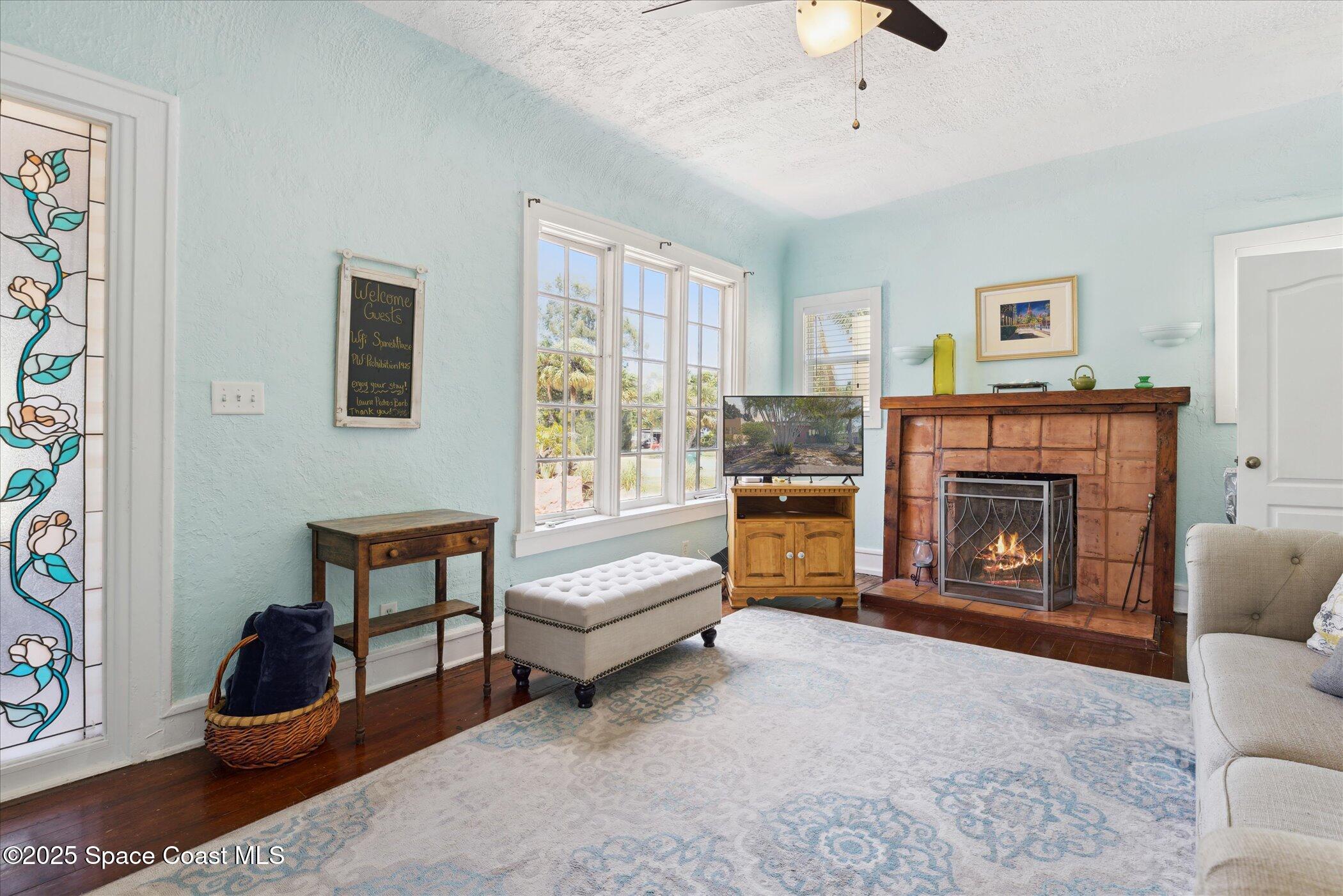 27 E Avenue A