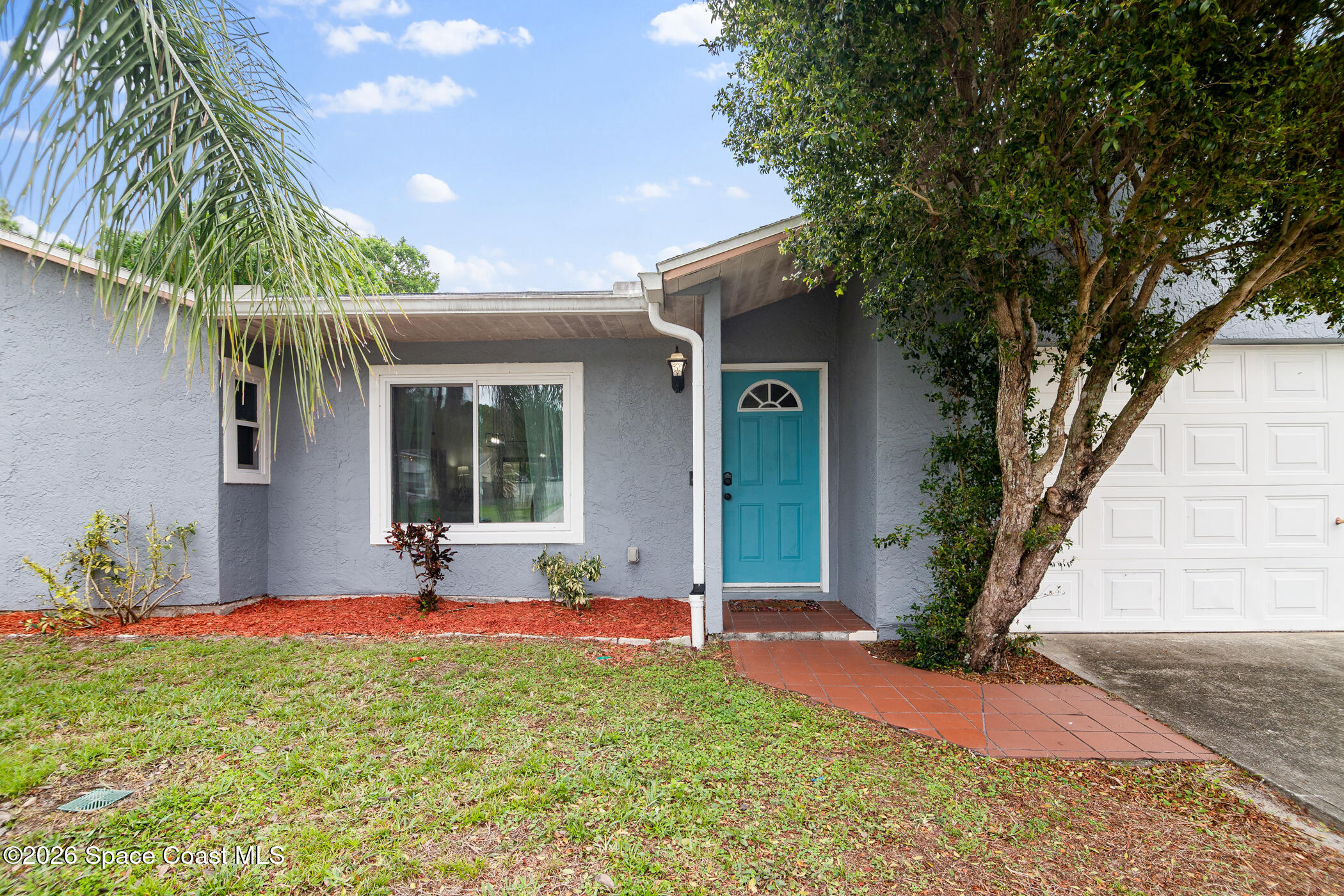 823 Lamplighter Drive NW