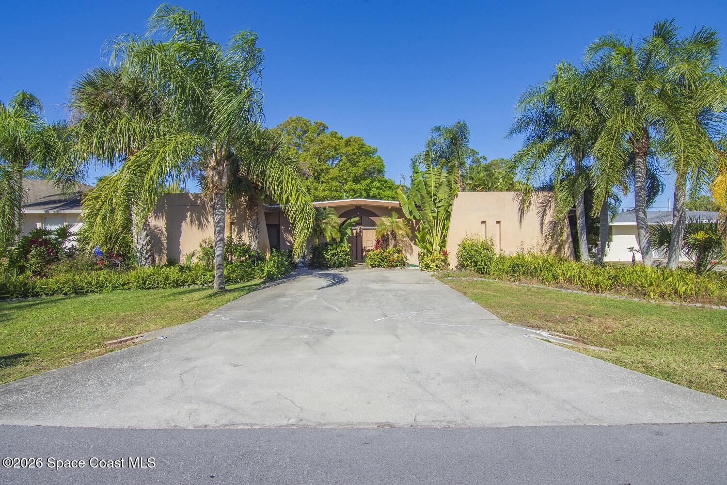 422 Del Monte Road A&B