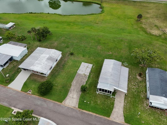 5004 SANTA ANNA AVE, TITUSVILLE, FL 32780 - Image c6bd590ccbec7de4441e4bf9d4d9513e/377488929