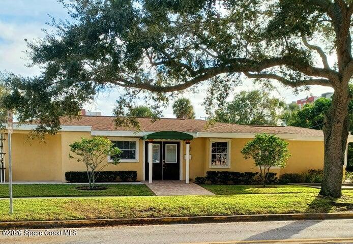 Photo 1 of 4 — 601 E Strawbridge Avenue 102, Melbourne, FL 32901