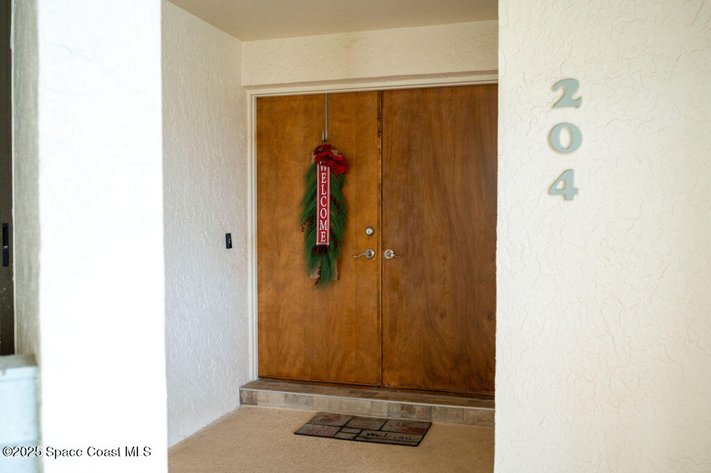 700 Wave Crest Avenue 204