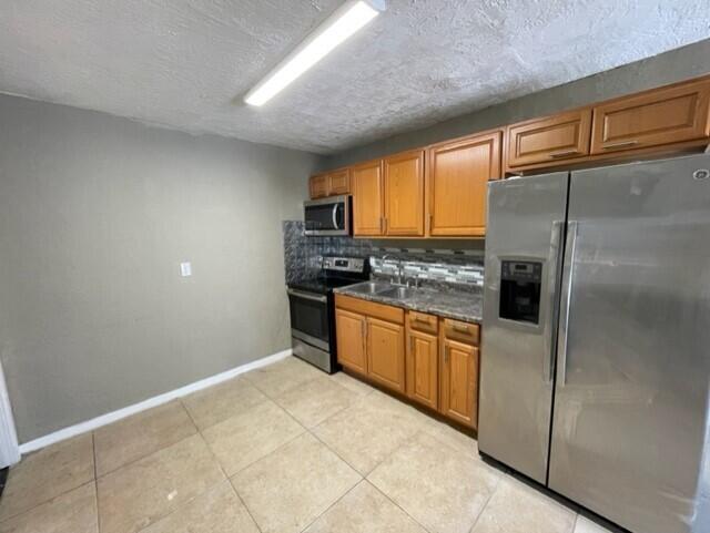415 S Robbins Avenue C/b/a