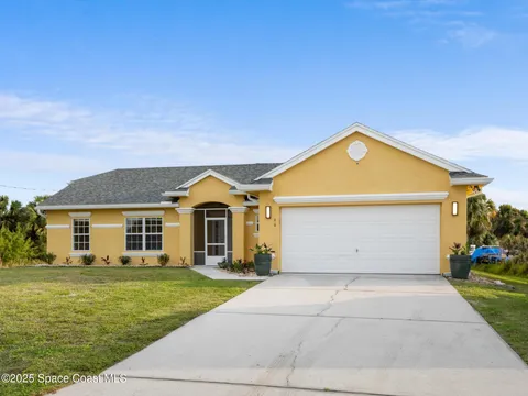 660 Akola Terrace, Palm Bay, FL 32908 - #: 1038726