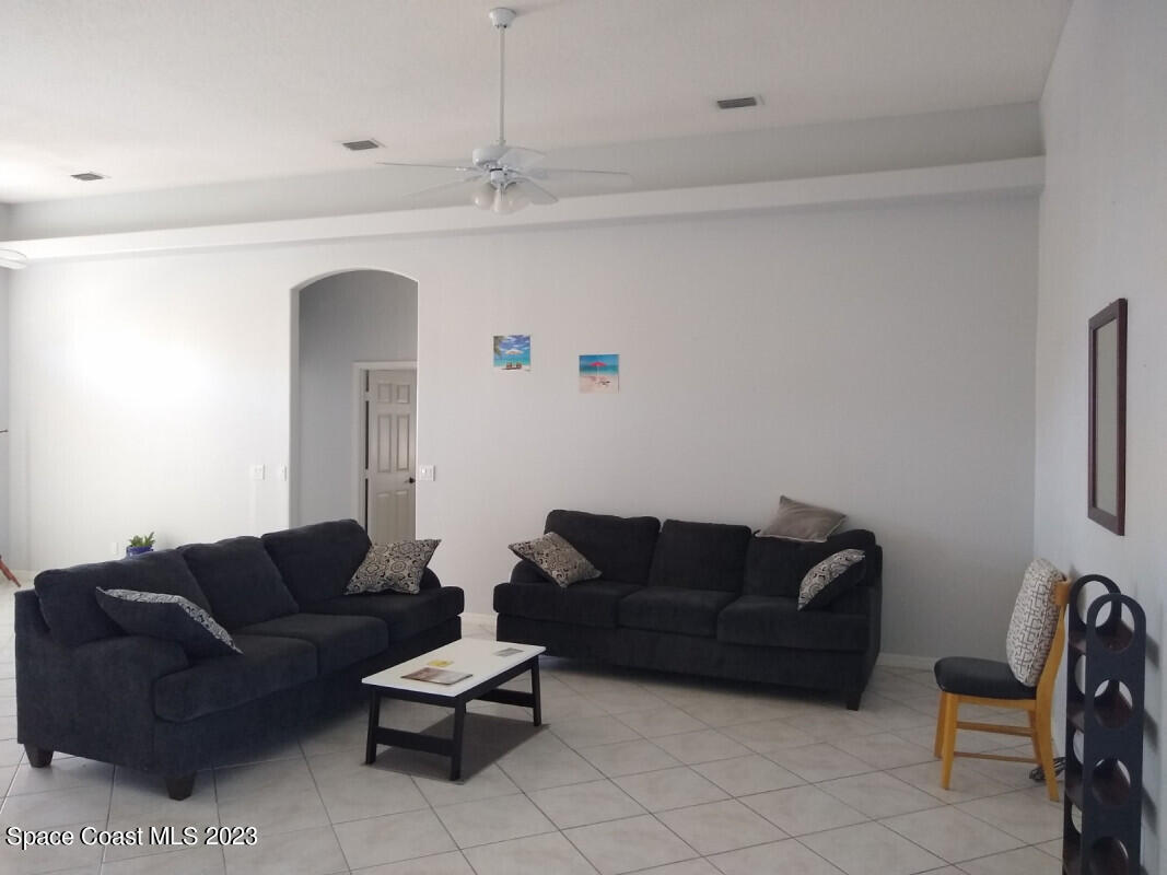 424 Lighthouse Landing Street