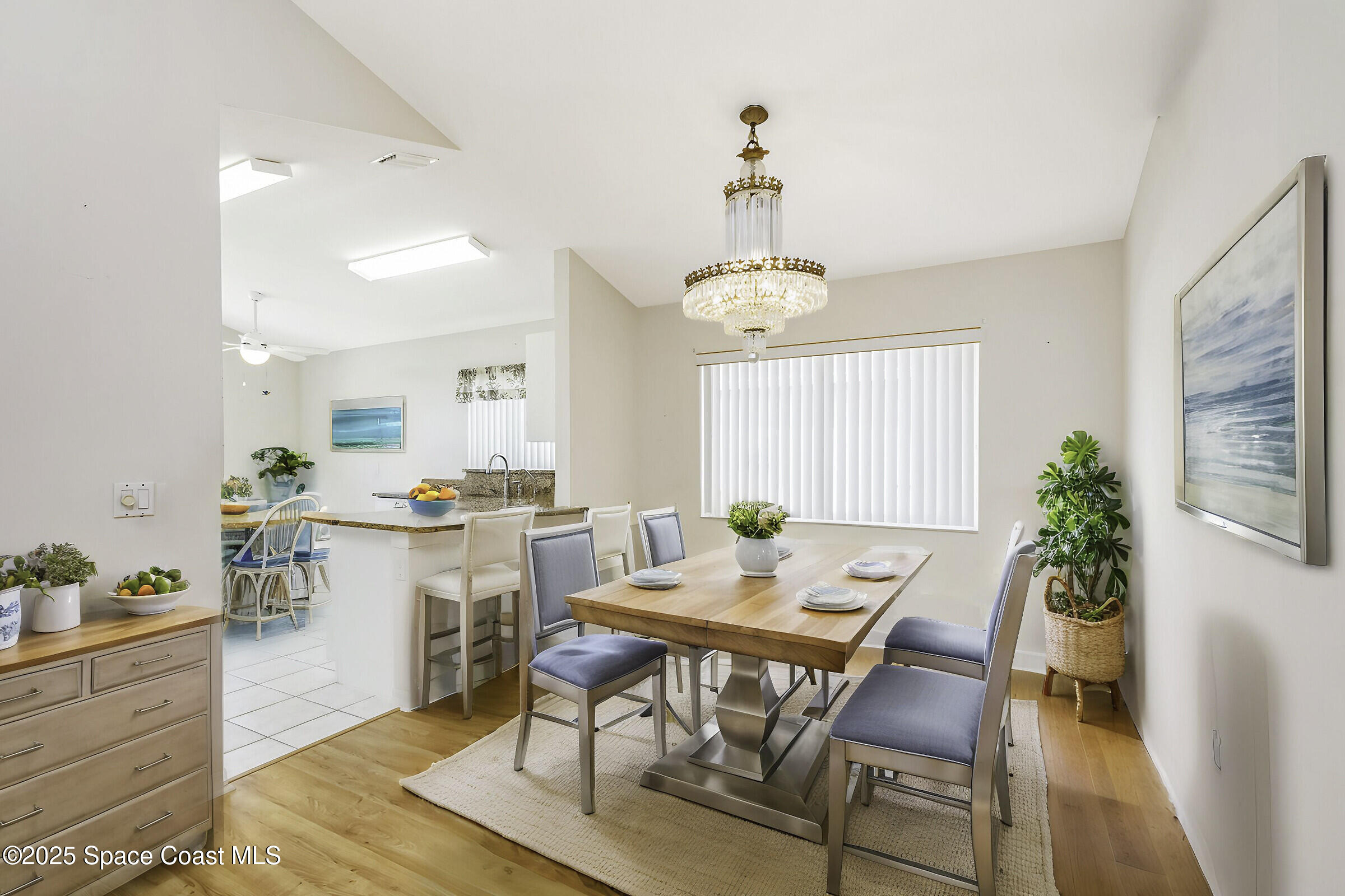 2512 Ventura Circle