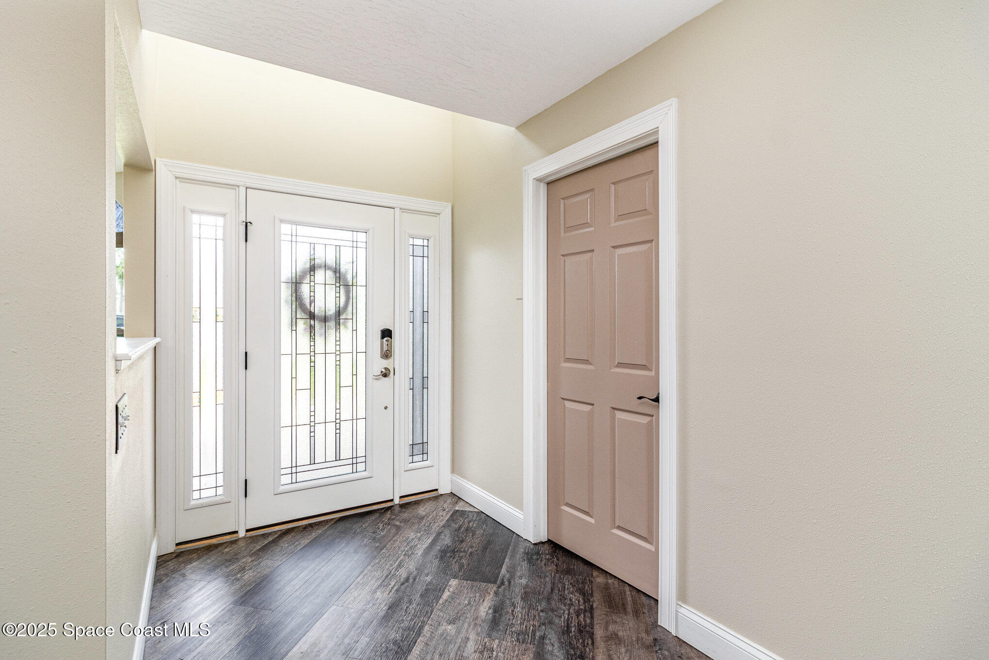 3844 Saint Armens Circle