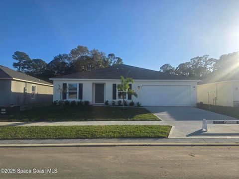 Photo of 971 SW Richmond Circle SW, Palm Bay, FL 32908 (MLS # 1063972)