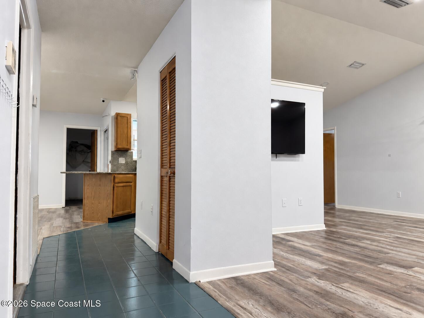 875 Dupont Street NE