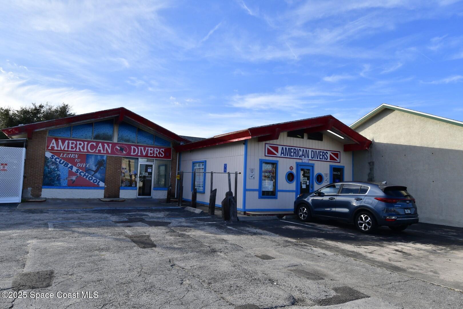 691 N Courtenay Parkway