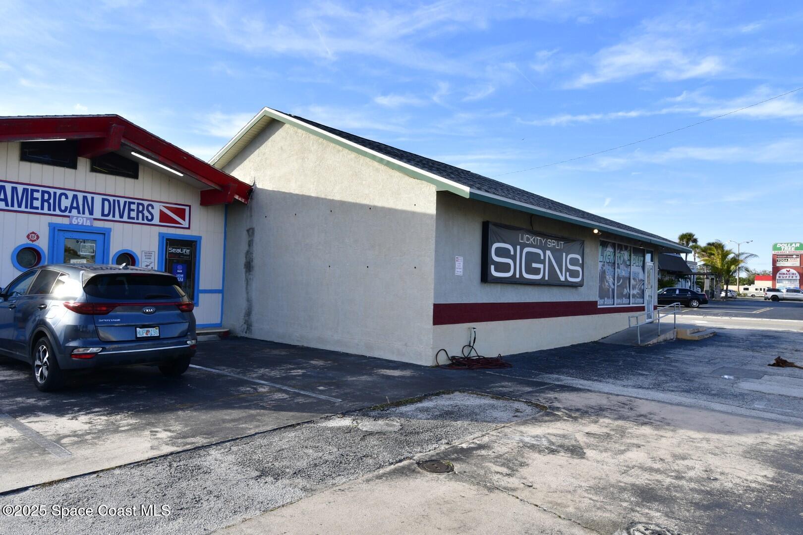 691 N Courtenay Parkway