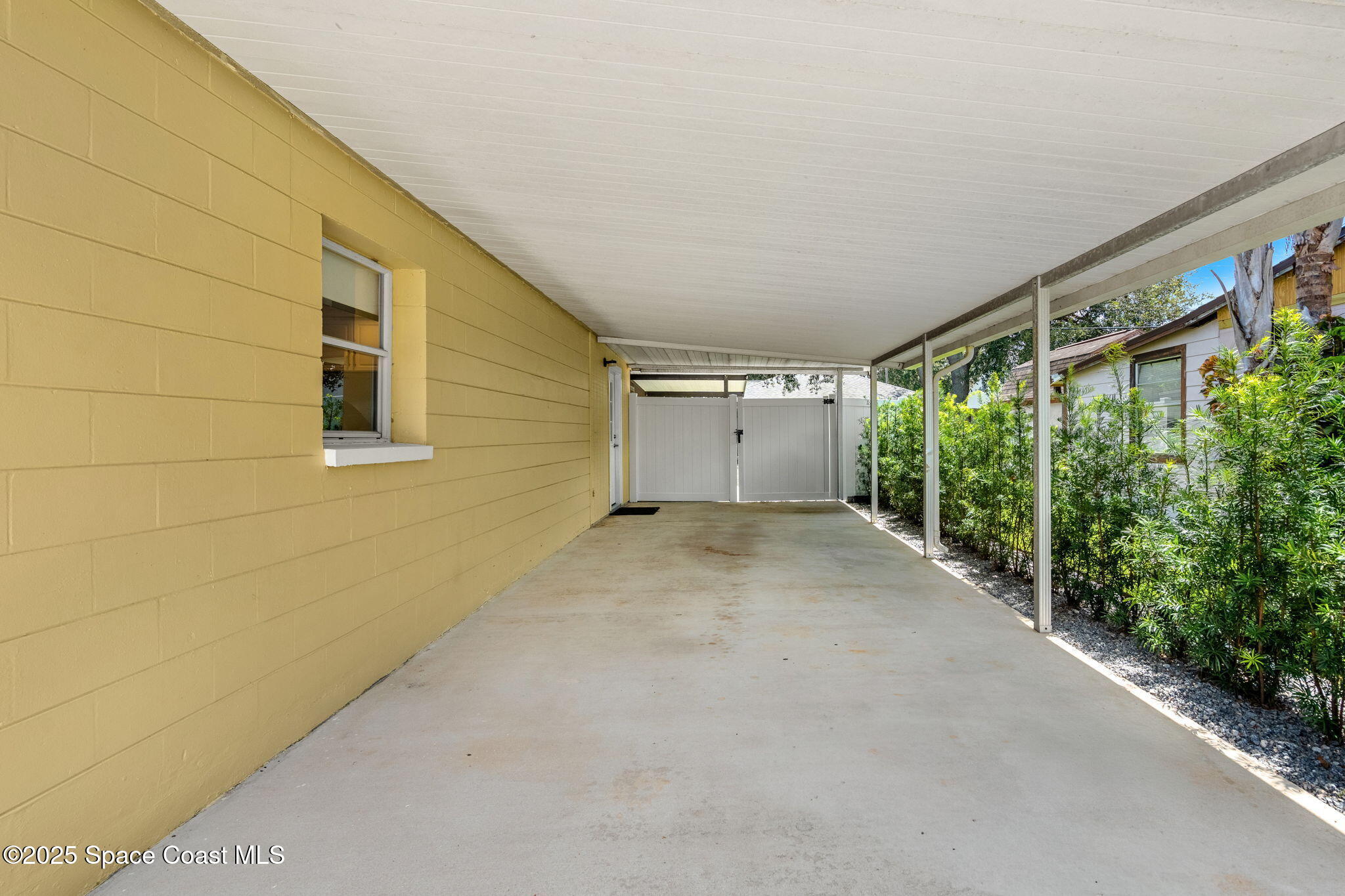 219 Crown Boulevard