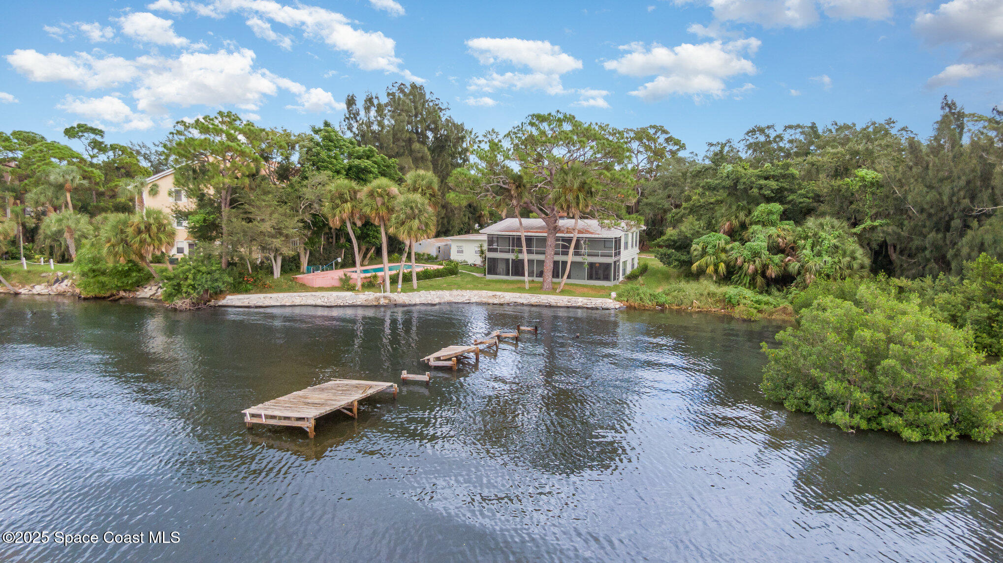 327 S Tropical Trail