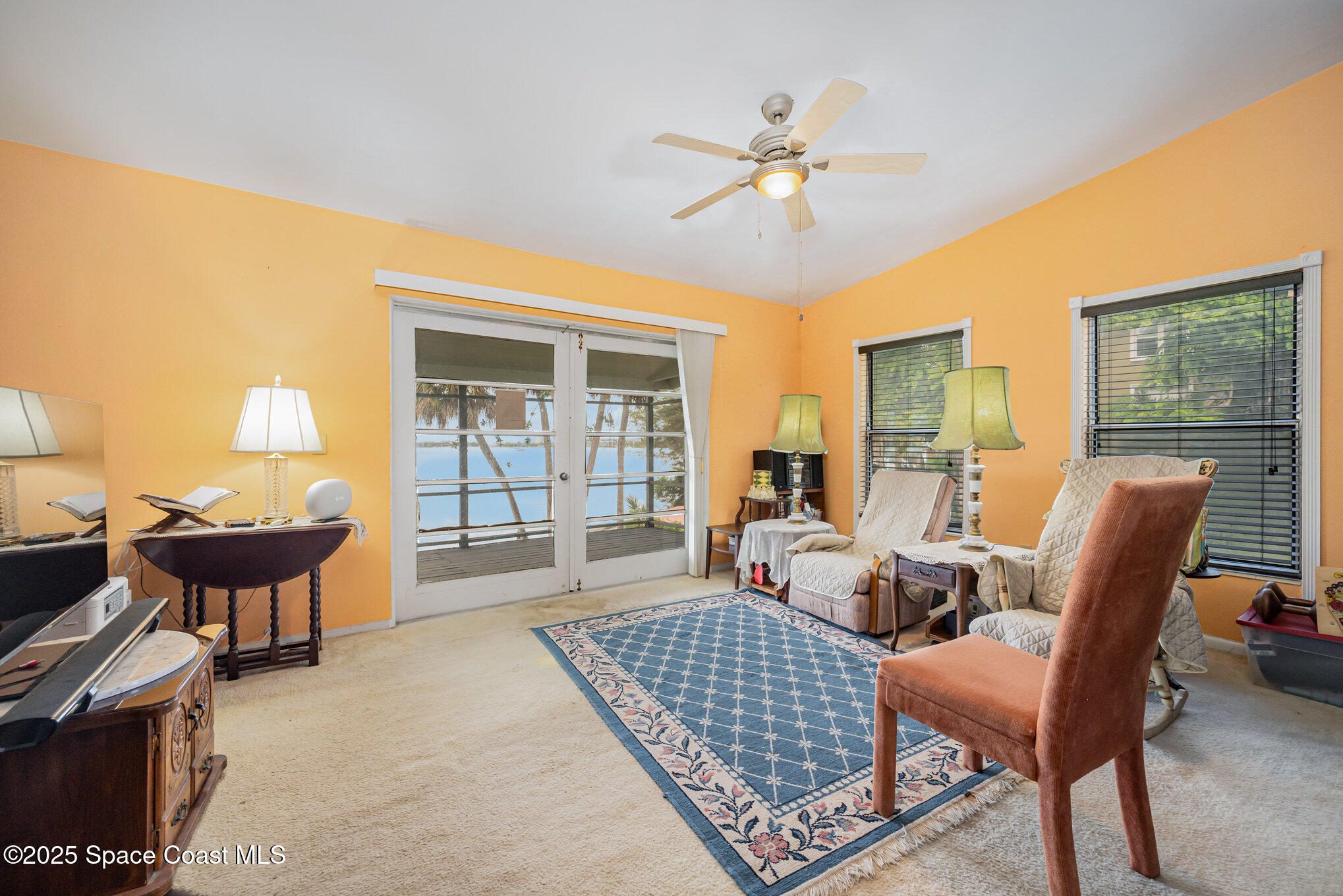 327 S Tropical Trail