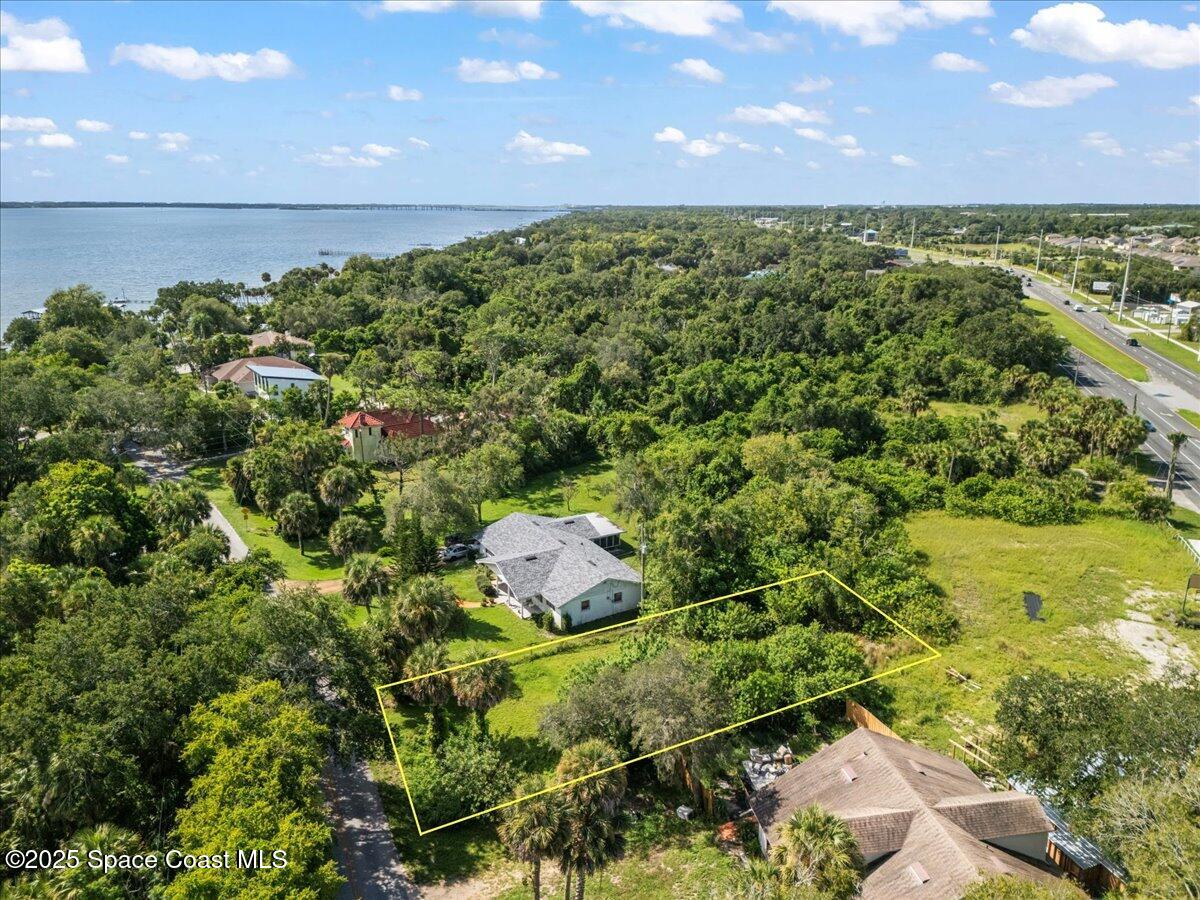 4635 Indian River Drive