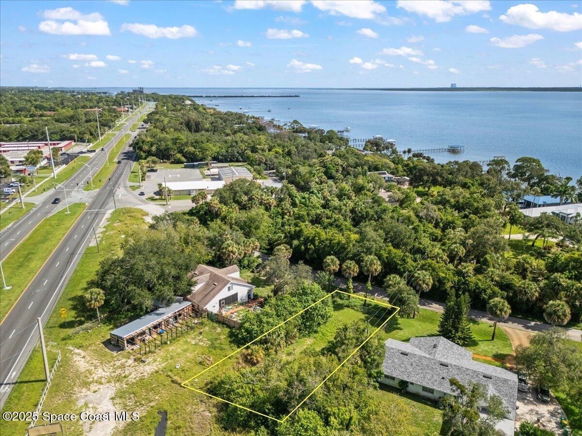 4635 Indian River Drive