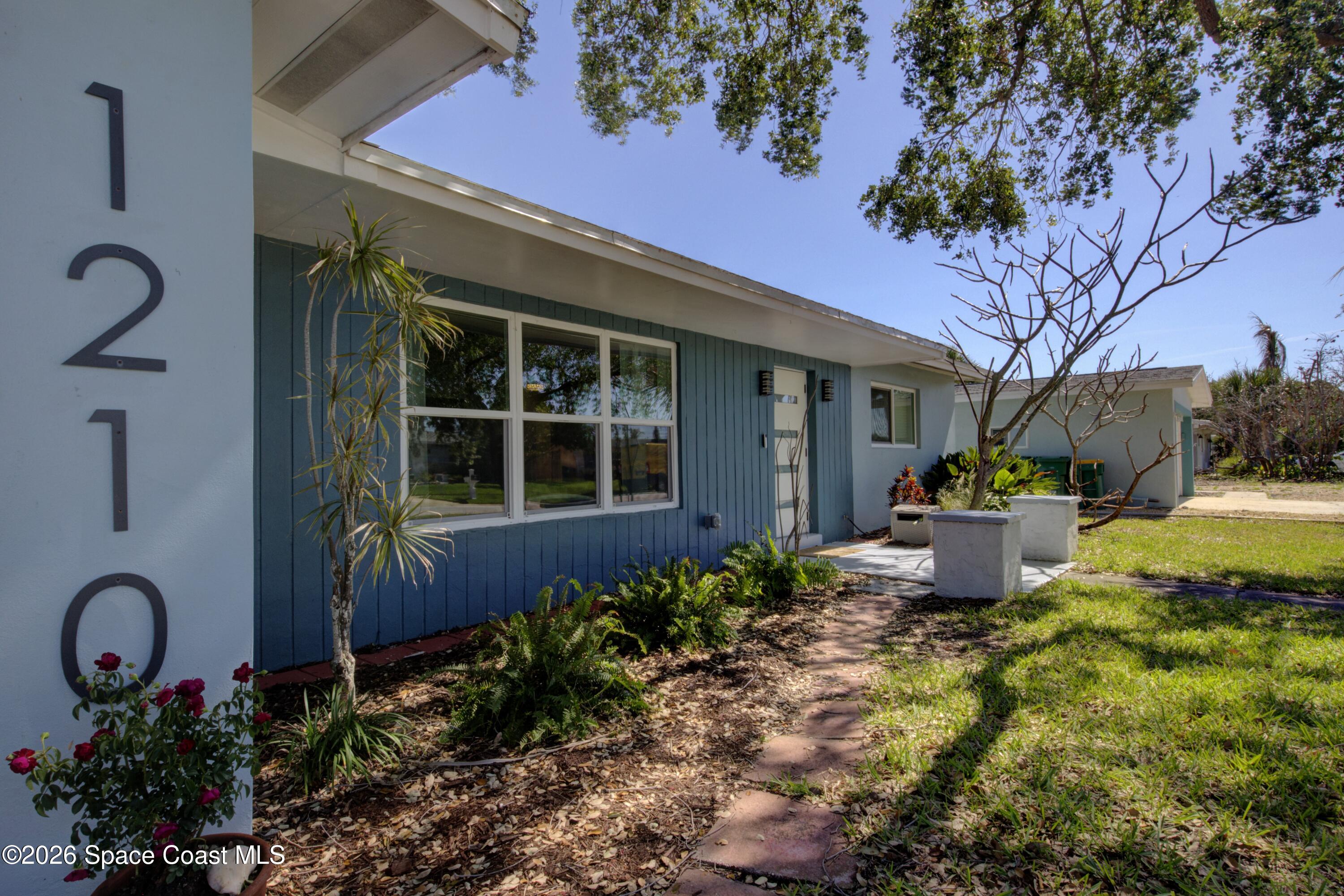 1210 Yacht Club Boulevard