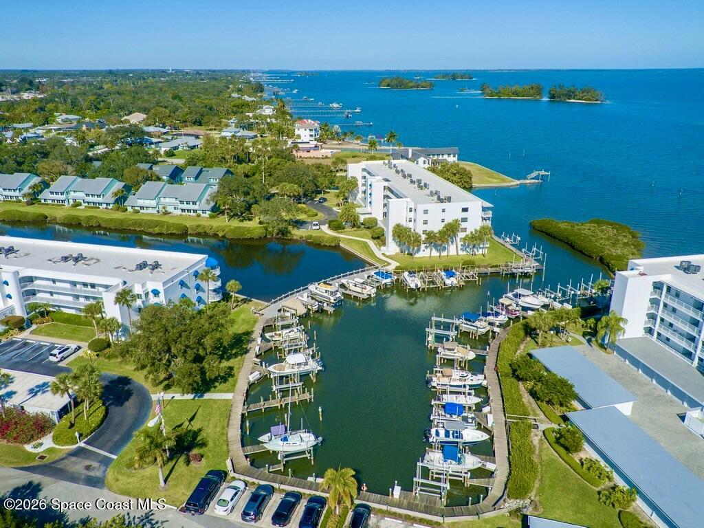 6206 S River Run Drive