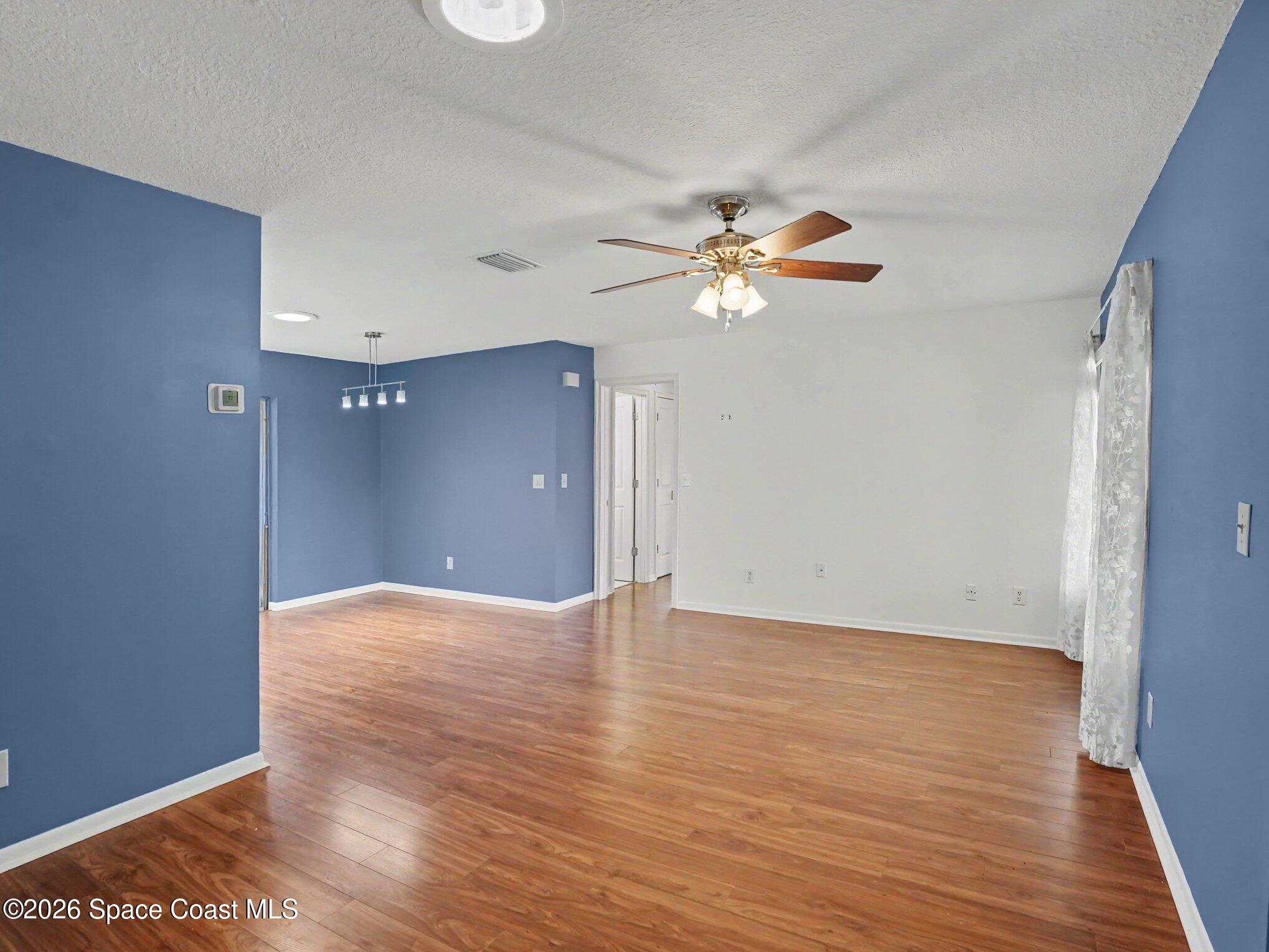 1870 Tallpalm Road