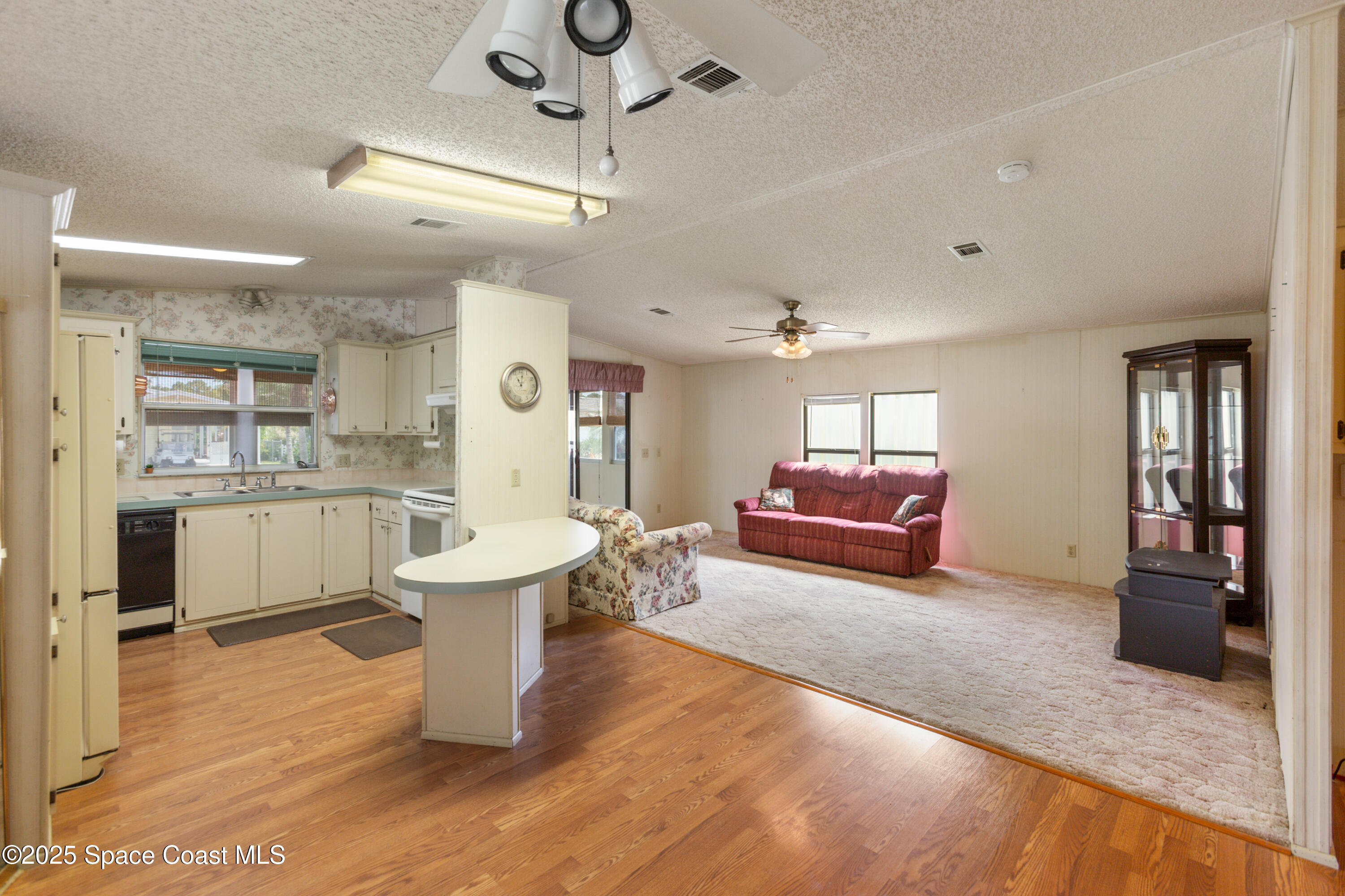 333 Loquat Drive