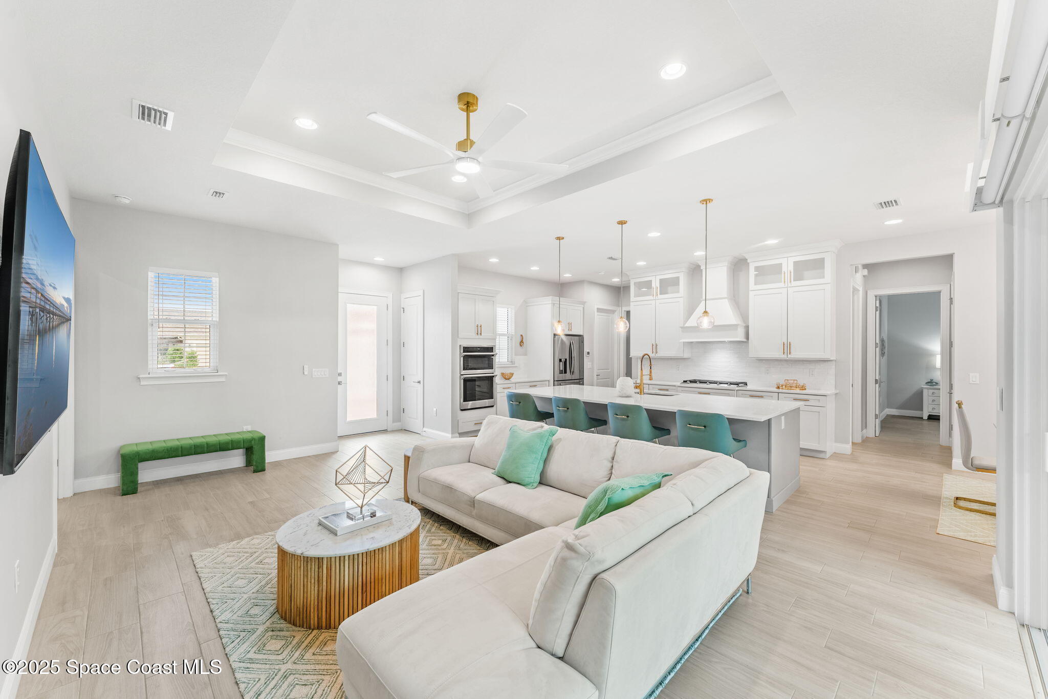 4095 Negal Circle