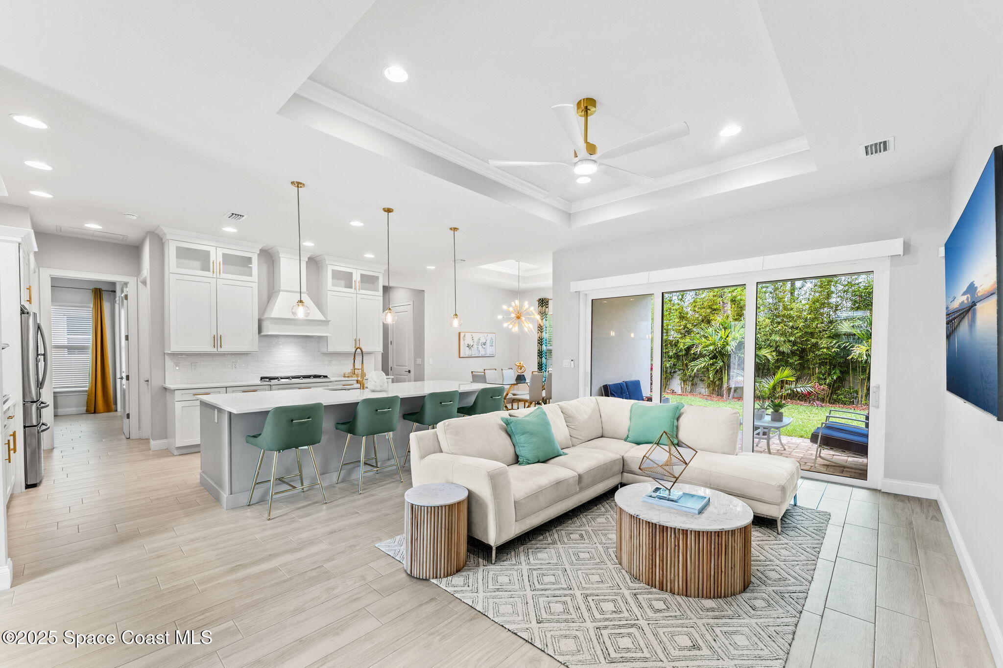 4095 Negal Circle