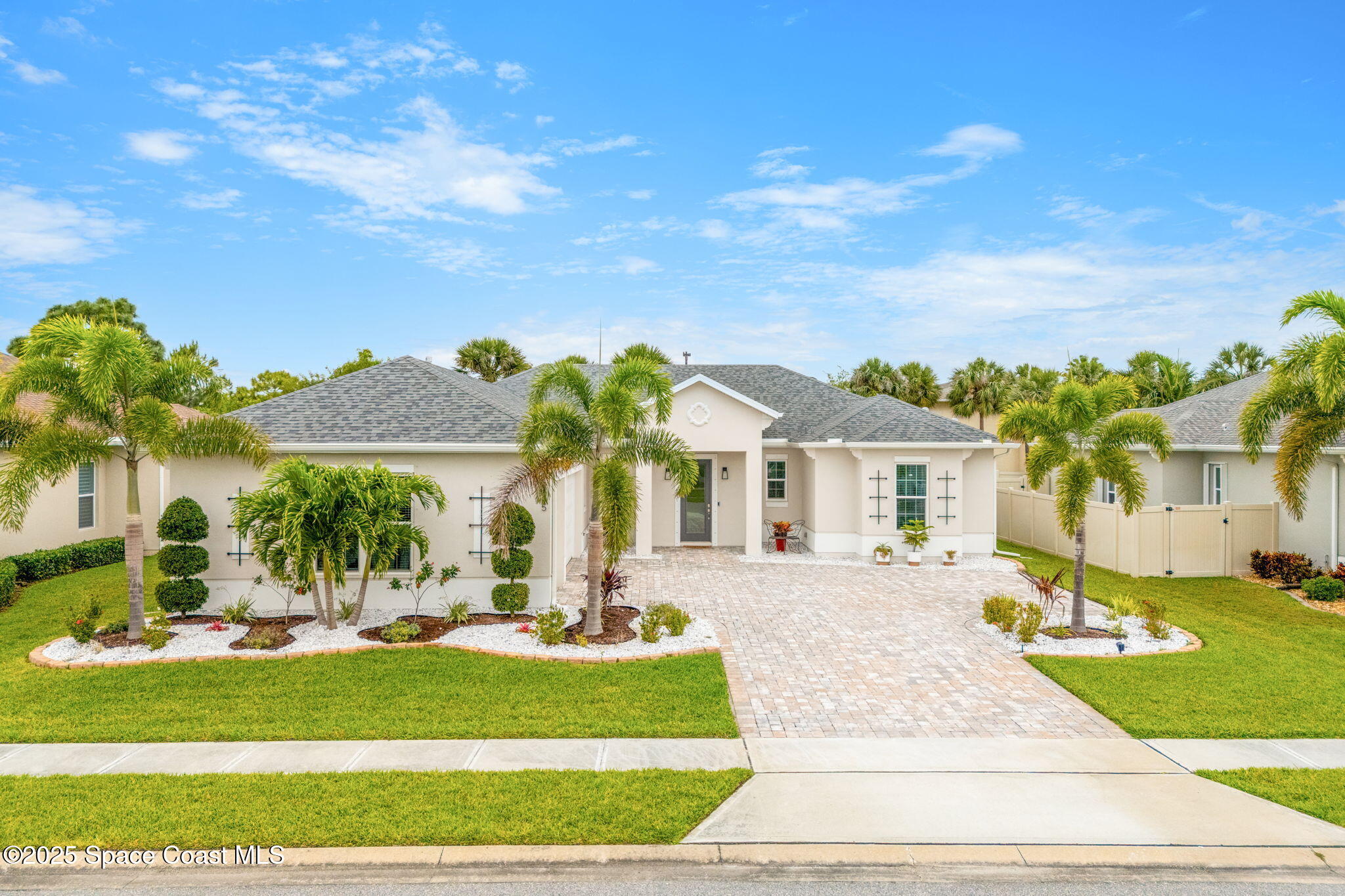 4095 Negal Circle