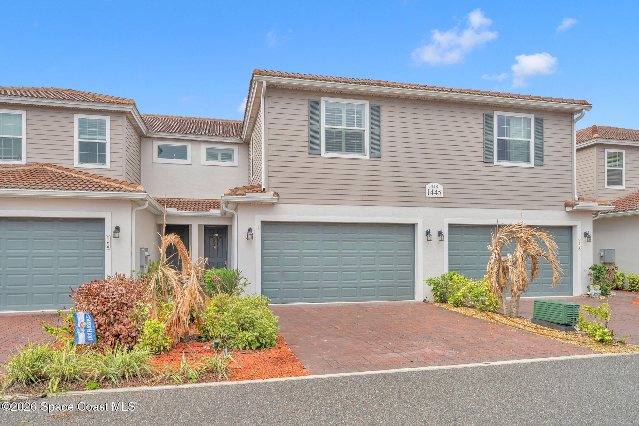 1445 Isabella Drive 105