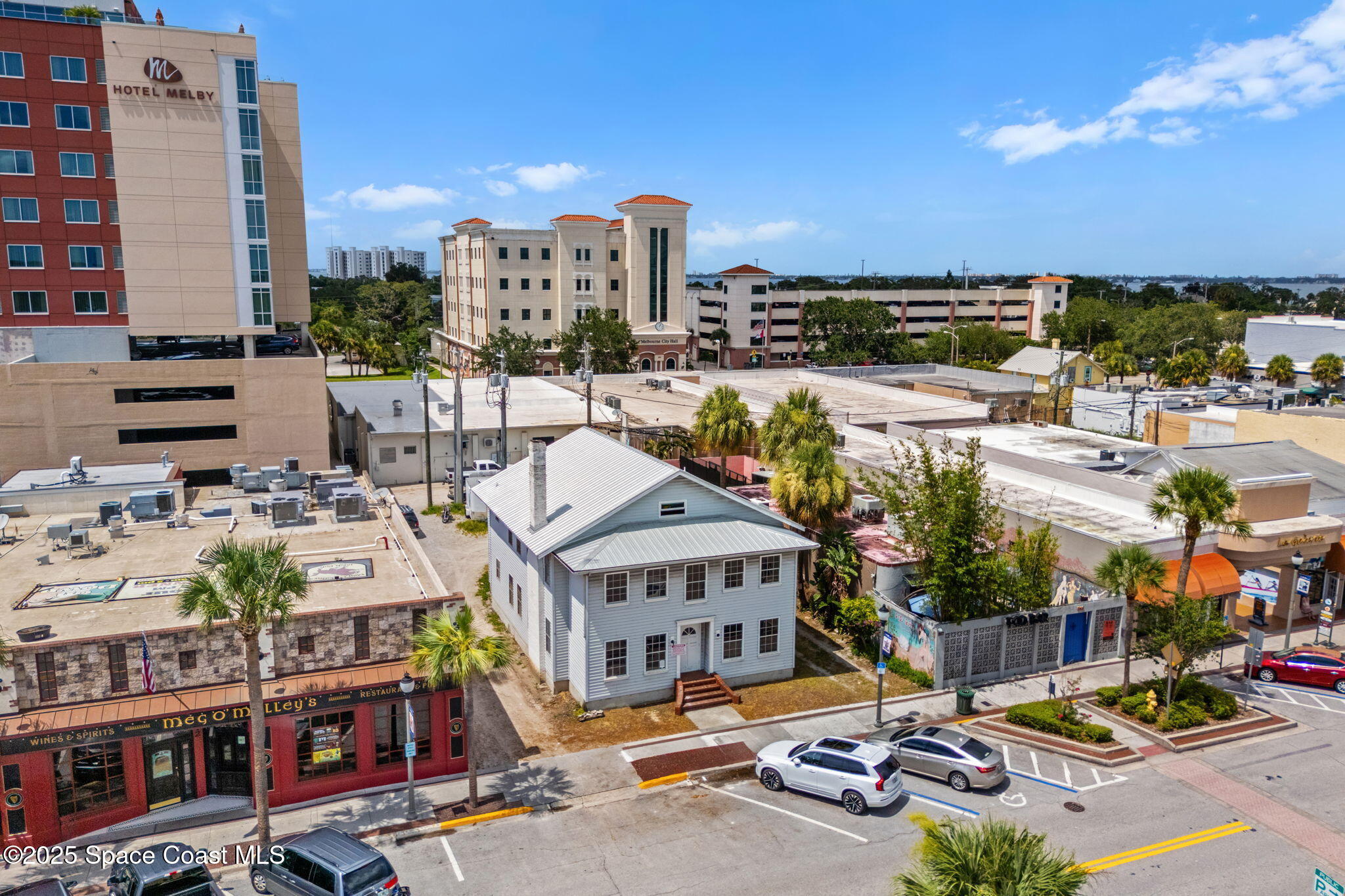 814 E New Haven Avenue